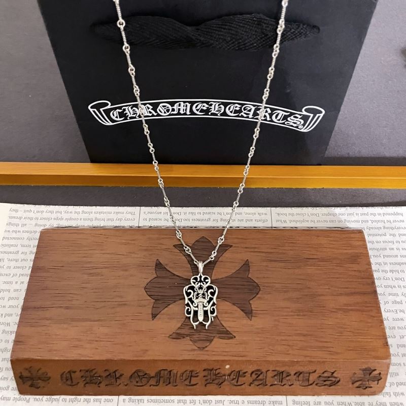 Ch**me He**ts necklaces